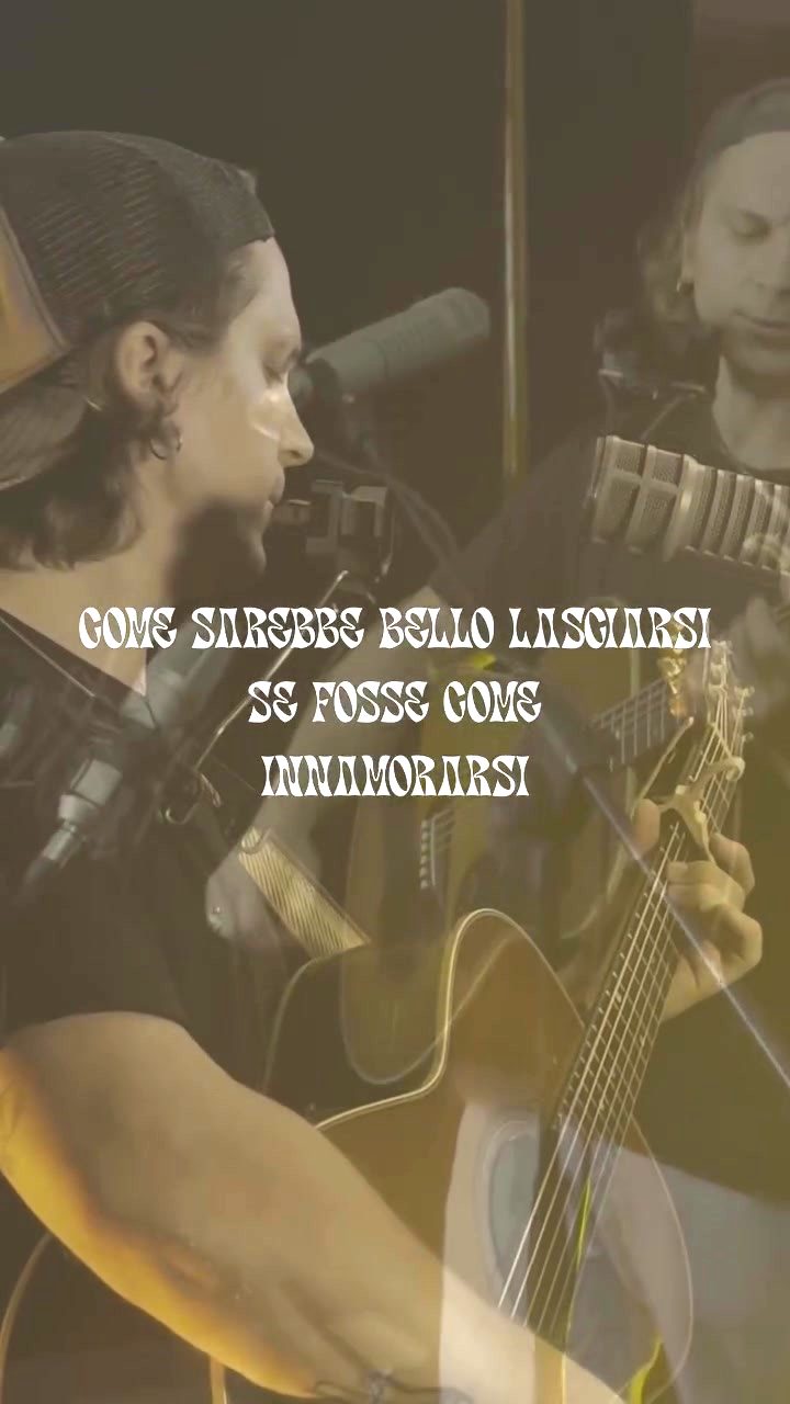 Fotogramma del live di Come sarebbe bello lasciarsi se fosse come innamorarsi
